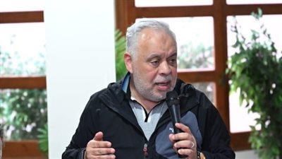 أشرف زكي يعلّق على واقعة مشيرة إسماعيل : لا بد من احترام الرموز الفنية