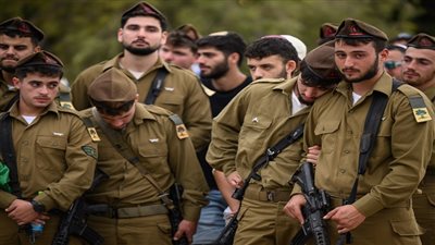 صحيفة عبرية: تكشف كيف تتمكن حماس من أثر جنود الاحتلال.. الجيش منهك 