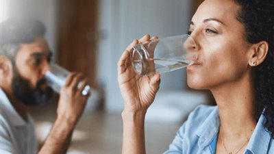 تجاهل شرب الماء قد يعرضك لمشاكل صحية خطيرة.. تعرف على الأضرار