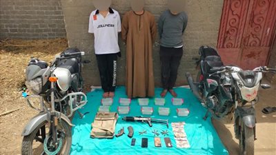 تصفية زعيم عصابة المخدرات بالبلينا وسقوط معاونيه فى مواجهه مع الشرطة 