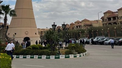 وصول جثمان والدة زوجة الفنان رامي صبري لمسجد الشرطة بالشيخ زايد