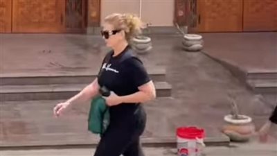  صاحبة واجب.. يسرا تشارك في تشييع جثمان حماة المطرب رامي صبري