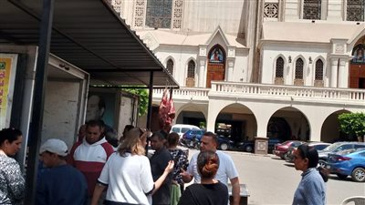 قوافل الزراعة تصل الكاتدرائية المرقسية بالعباسية بسلع غذائية بأسعار مخفضة