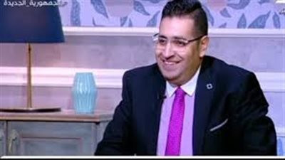 هل تصبح أمريكا القطب الأوحد في العالم؟.. خبير اقتصادي يجيب