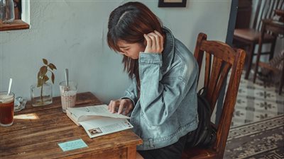 كيفية تحسين الذاكرة قبل الامتحانات.. 8 أخطاء شائعة تؤثر سلبًا على العقل