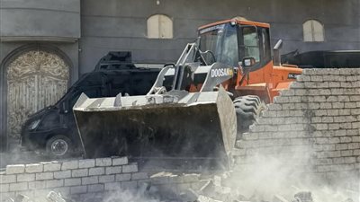 إزالة 6 حالات تعد على أملاك الدولة بالقنطرة غرب - الإسماعيلية 