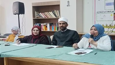 محافظ الإسماعيلية يستعرض نشاط فرع المجلس القومى للمرأة 