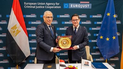 النائب العام يوقع مع منظمة «اليوروجست» مذكرة ترتيبات لتسهيل التعاون القضائي