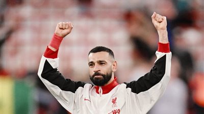 محمد صلاح : مكة الأكثر فرحًا بالاستمرار فى ليفربول.. والأجواء هنا رائعة