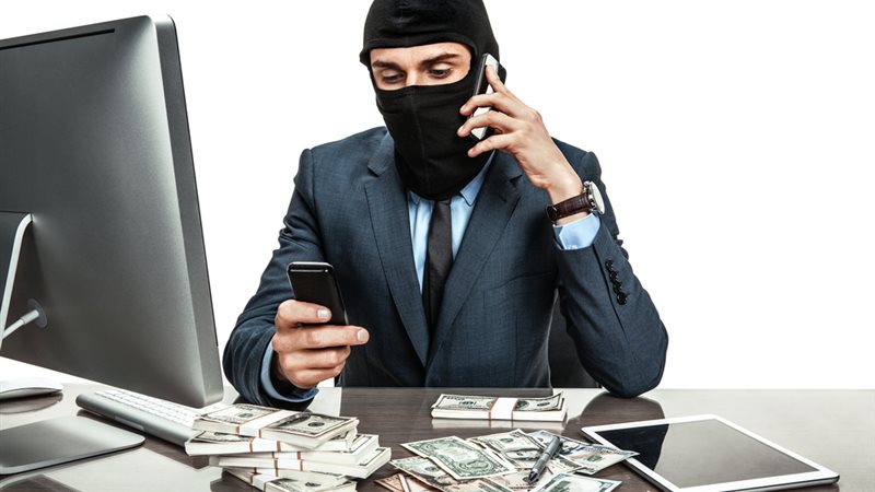 الابتزاز الالكتروني