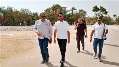 محافظ أسيوط يعلن تسليم الأرض المخصصة لإقامة مصنع للرمان بمركز البداري