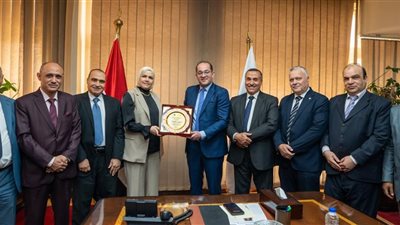 وزير المالية لـ قيادات مصلحة الضرائب: «ربنا يُجبر بخاطركم»