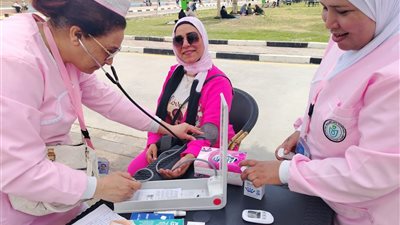 الرعاية الصحية بالسويس تطلق مبادرة «نحن نعتنى بصحتكم» بالمتنزهات والحدائق