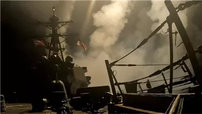 بـ«صواريخ وطائرات مسيرة».. الحوثيون يعلنون استهداف سفن أمريكية في البحر الأحمر