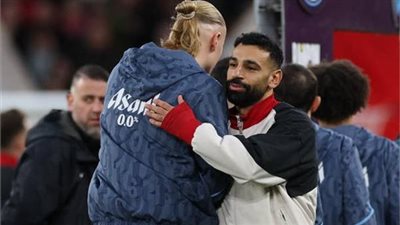صراع العمالقة.. محمد صلاح ينافس هالاند في قائمة الرواتب