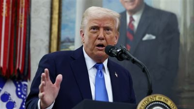 بعد فرض الرسوم الجمركية.. ترامب يعلن انخفاض أسعار جميع المنتجات والبنزين 