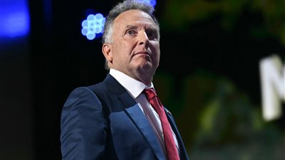 مبعوث ترامب يقترح الاعتراف بسيادة روسيا على مناطق أوكرانية لإنهاء الحرب