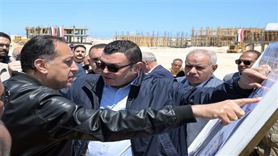 رئيس الوزراء يتفقد مشروع مارينا M8 By The Lake بالعلمين الجديدة فيديو