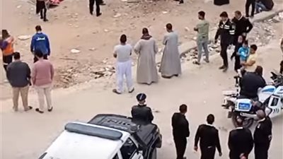 الضحايا كانوا في زيارة لقبر والدهم.. تشييع جنازة سائق ميكروباص الدائري