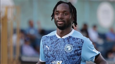 فيستون مايلي يقود هجوم بيراميدز في قمة الأهلي بالدوري 