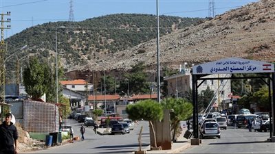 لمنع تهريب السلاح.. مواجهات دامية بين حزب الله وقوات سورية على حدود لبنان