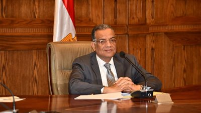 مسلم يطالب وزيرة التنمية بالإعتذار والتحقيق مع محافظ سوهاج ونائبه والسكرتير 