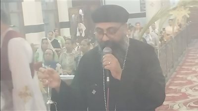 أقباط دشنا يصلون قداس أحد الشعانين بكاتدرائية الشهيد مارجرجس | فيديو