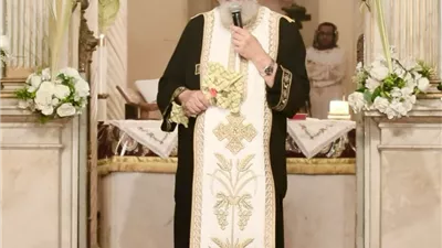 البابا تواضروس يترأس قداس أحد السعف في الكنيسة المرقسية بالإسكندرية (صور)