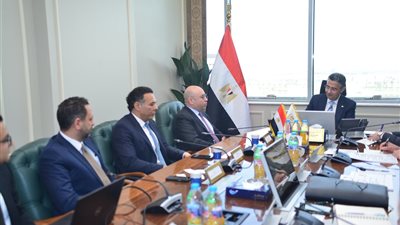 وزير التموين يبحث فرص التعاون مع 