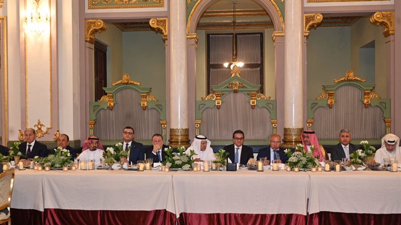 كامل الوزير خلال