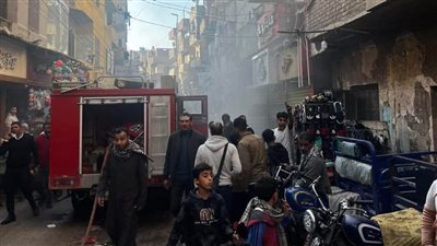 السيطرة على حريق داخل مخزن أحذية بعقار في شبين القناطر بالقليوبية
