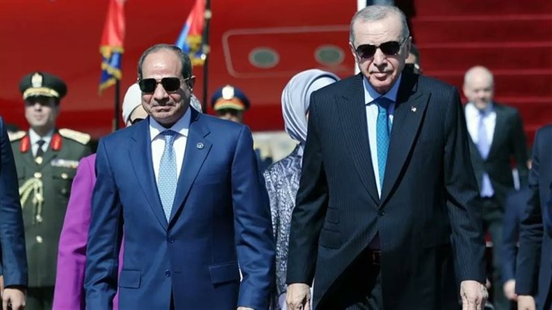 الرئيس التركي يصل