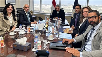 وزير السياحة والآثار يُناقش خطة تسويقية لمتحف الحضارة المصرية