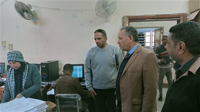 وكيل تعليم أسيوط يتابع أعمال كنترول الإعدادية ويعلن جاهزية النتيجة