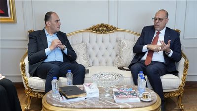 جبران: الوزارة توفر دعمًا كاملًا لحل مشكلات المواطنين والعمال بجميع المحافظات