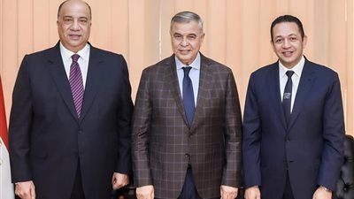 محافظ الإسكندرية يستقبل النائب محمد مصيلحي ورئيس نادي الاتحاد 