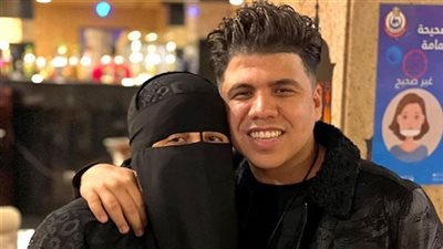 حبيبتي ونور عيني.. عمر كمال يعلن تعرض والدته لأزمة صحية وخضوعها لعملية جراحية 