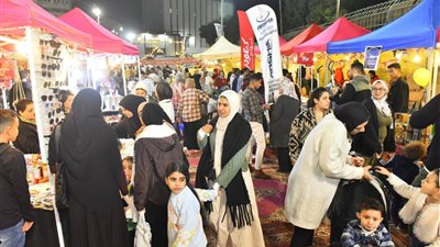 محافظ أسيوط يتفقد معرض المنتجات والسلع المتنوعة بأرض الملاعب بحي شرق
