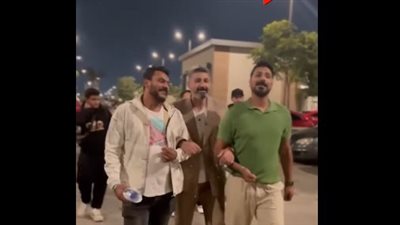 ياسر جلال ومصطفى أبو سريع يغنيان كان ياما كان من كواليس كلهم بيحبوا مودي