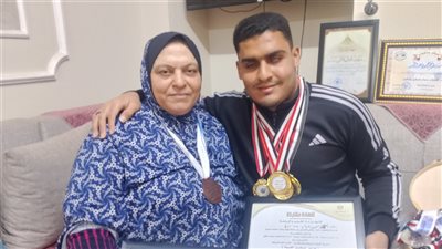 من الظلام إلى منصات التتويج.. «أحمد عياد» يحول الإعاقة إلى قوة ويحلم بالعالمية