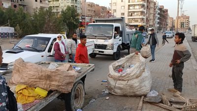 حمله موسعه لضبط «النباشين» ومخالفي النظافة بمدينة السلام بالسويس 