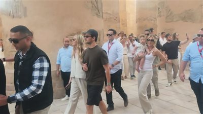 ساعة هزّت الأساطير داخل الكرنك.. كيف سقطت خرافة “الفضائيين” أمام عيون تيفاني 