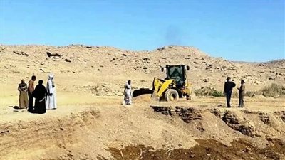 محافظ أسوان يتدخل لحل أزمة مياه الشرب بقرية «جعفر الصادق»      