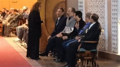 نجوم الفن يقدمون واجب العزاء في وفاة والد علا رشدي بمسجد الشرطة|صور
