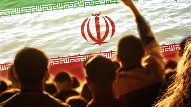 إيران