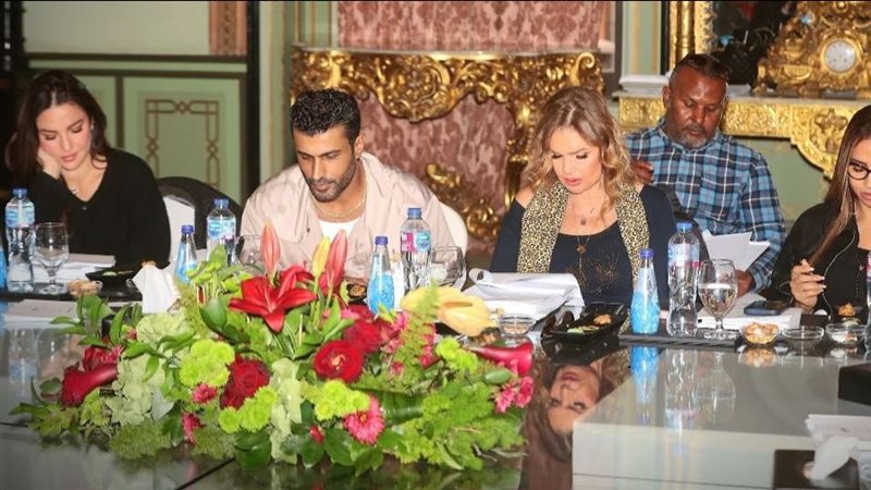 أبطال العمل 