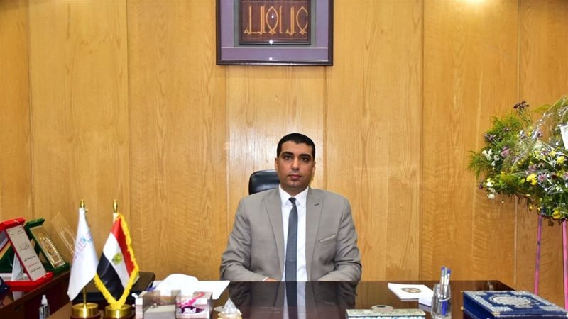الدكتور هشام ابو