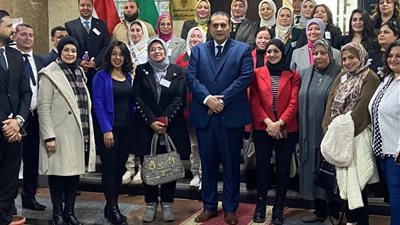 عمالقة الاستراتيجية والسياسة يجتمعون في 