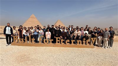 شباب إيبارشية الدول الإسكندنافية يزورون الأهرامات والمتحف المصري الكبير 