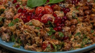 طريقة تحضير سلطة الفول والباذنجان.. وصفة شهية وغنية بالنكهات